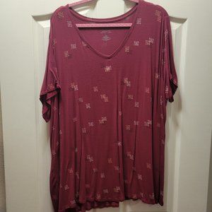 Plus Size Maroon V-Neck Tee